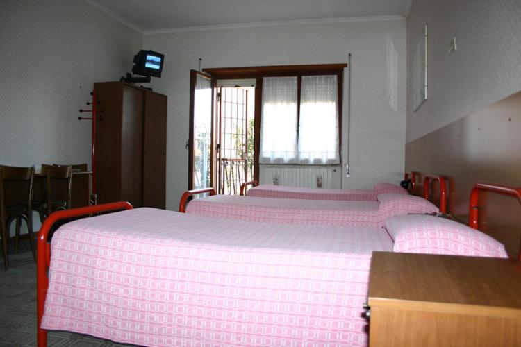 Albergo Anna Ciampino Habitación foto