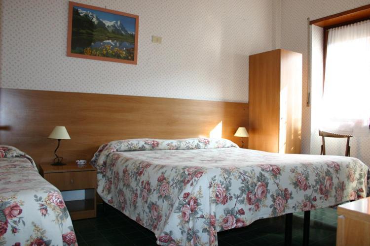 Albergo Anna Ciampino Habitación foto
