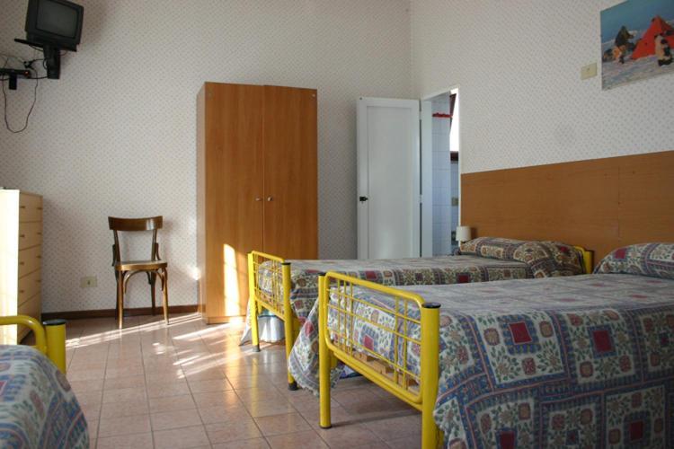 Albergo Anna Ciampino Exterior foto
